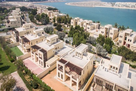 2 bedrooms Townhouse in Mina Al Arab, UAE No. 77642 16