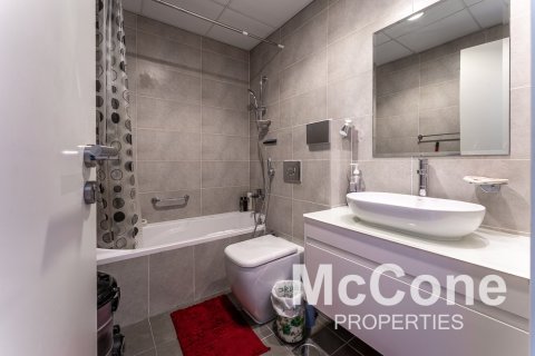 Apartment de 2 dormitorios en DAMAC Hills (Akoya by DAMAC), UAE No. 74441 15