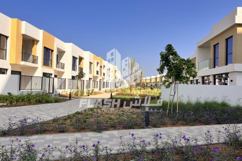 Townhouse de 3 dormitorios en Mina Al Arab, UAE No. 88264 2