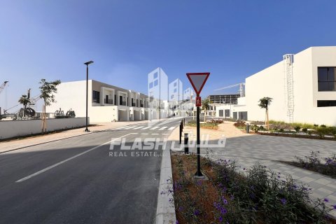 Townhouse de 3 dormitorios en Mina Al Arab, UAE No. 88264 3