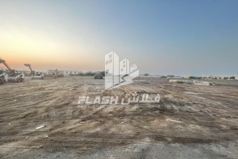 Land de 10683.8m² en Shamal Julphar, UAE No. 88262 9