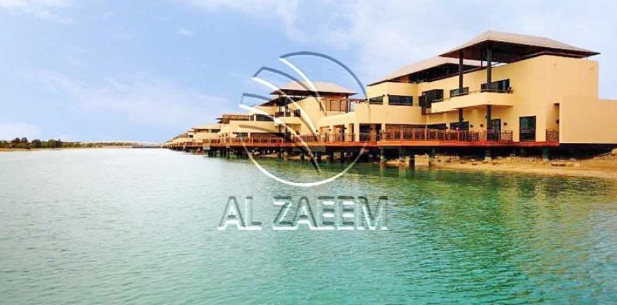 5 bedrooms Villa in Al Gurm, UAE No. 91428
