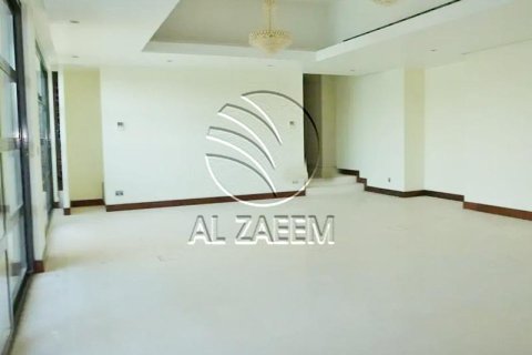 5 bedrooms Villa in Al Gurm, UAE No. 91428 8