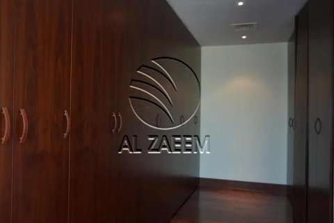 5 bedrooms Villa in Al Gurm, UAE No. 91428 15