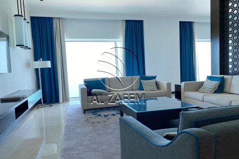 Apartment de 2 dormitorios en The Marina, UAE No. 91063 11