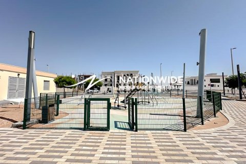 753مربع، قطعة أرض في أبو ظبي, الإمارات العربية المتحدة رقم 99135 8