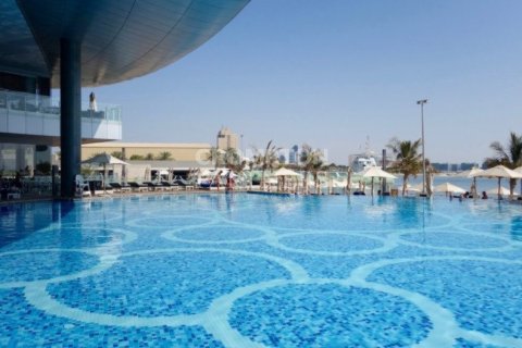 3 bedrooms Apartment in Corniche Road, UAE No. 71629 5