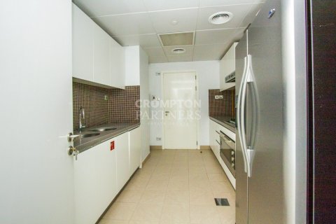 3 bedrooms Apartment in Corniche Road, UAE No. 71629 14