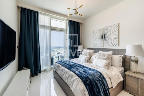 Apartment de 3 dormitorios en EMAAR Beachfront, UAE No. 84295 5