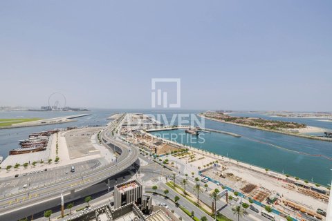 Apartment de 3 dormitorios en EMAAR Beachfront, UAE No. 84295 15