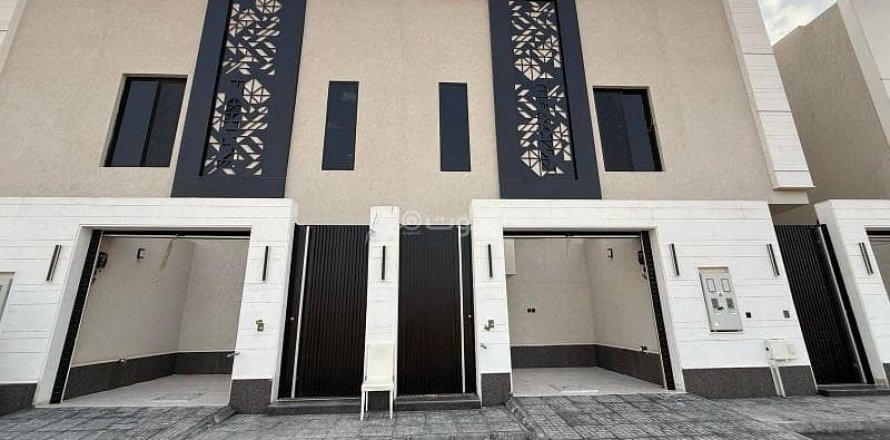 Villa de 4 dormitorios en Riyadh, Saudi Arabia No. 99628