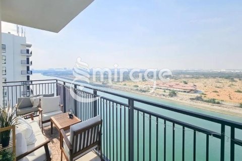 Apartment de 3 dormitorios en  Yas Island, UAE No. 81227 4
