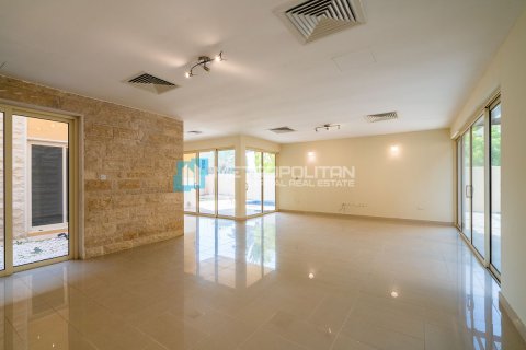 4 غرف نوم فيلا في Al Raha Gardens, الإمارات العربية المتحدة رقم 104811 4