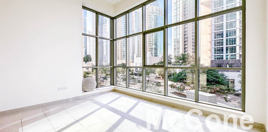 Apartment de 2 dormitorios en Boulevard Central Towers, UAE No. 74960