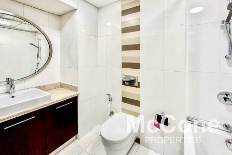 Apartment de 2 dormitorios en Boulevard Central Towers, UAE No. 74960 9