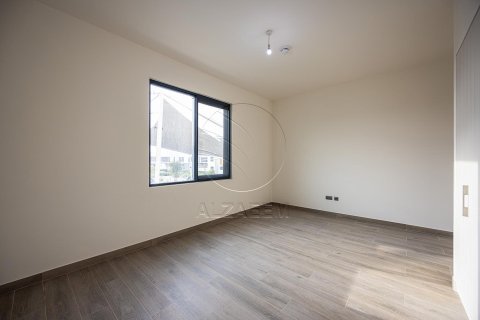 Villa de 4 dormitorios en  Yas Island, UAE No. 90052 12