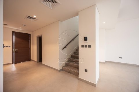 Villa de 4 dormitorios en  Yas Island, UAE No. 90052 16
