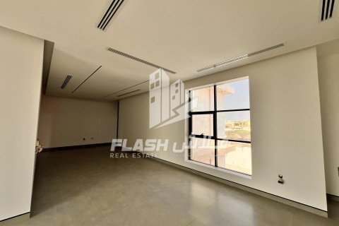 Villa de 7 dormitorios en Al Uraibi, UAE No. 88261 21