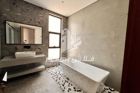 Villa de 7 dormitorios en Al Uraibi, UAE No. 88261 9