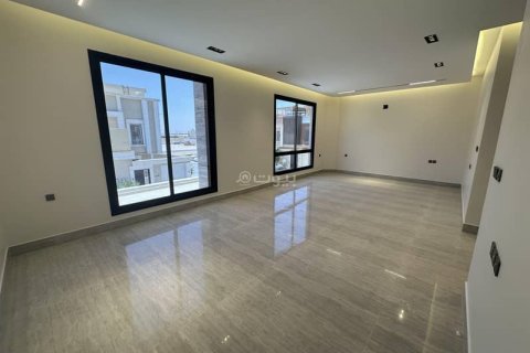 5 bedrooms Villa in Riyadh, Saudi Arabia No. 67535 6