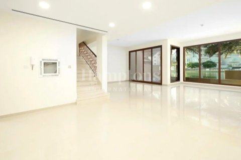 Townhouse de 4 dormitorios en Jumeirah Islands, UAE No. 72974 2