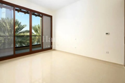 Townhouse de 4 dormitorios en Jumeirah Islands, UAE No. 72974 9