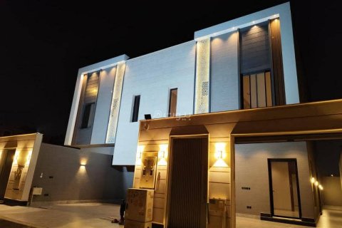 Apartment de 4 dormitorios en Riyadh, Saudi Arabia No. 99529 1