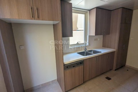4 bedrooms Villa in Al Raha Gardens, UAE No. 76618 9