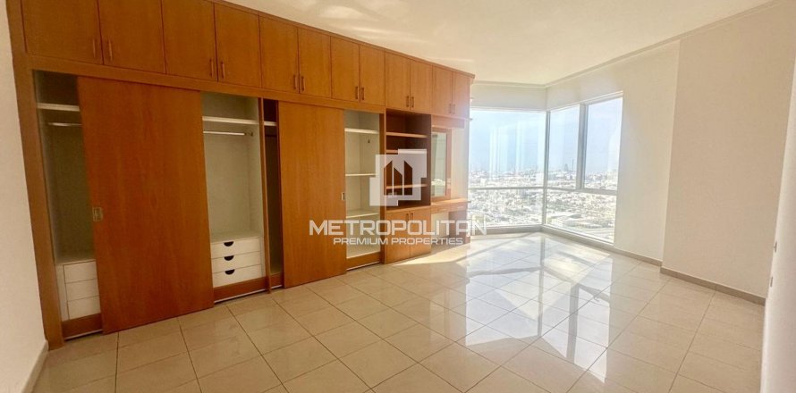 Квартира с 2 спальнями в Sheikh Zayed Road, ОАЭ №78275