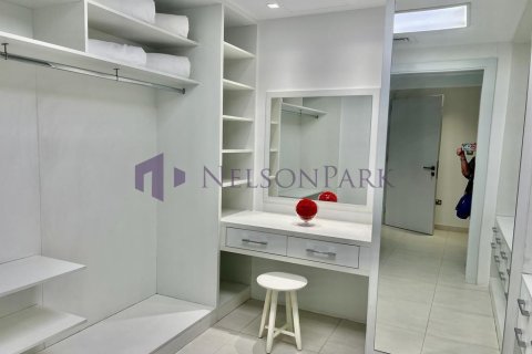 4 bedrooms Villa in Doha, Qatar No. 58380 12