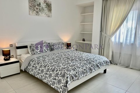 4 bedrooms Villa in Doha, Qatar No. 58380 13