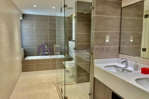 4 bedrooms Villa in Doha, Qatar No. 58380 11