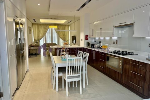 4 bedrooms Villa in Doha, Qatar No. 58380 7