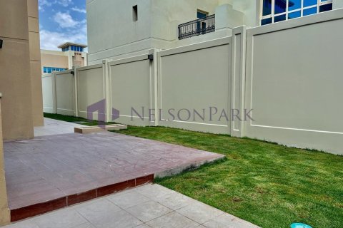 4 bedrooms Villa in Doha, Qatar No. 58381 14