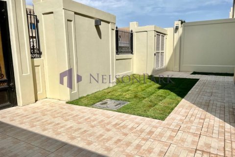 4 bedrooms Villa in Doha, Qatar No. 58381 15