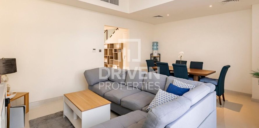 3 bedrooms Townhouse in DAMAC Hills (Akoya by DAMAC), UAE No. 84487