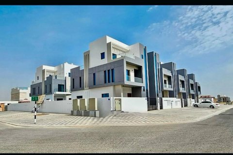 Villa de 4 chambres à Bawshar, Oman No. 105034 2