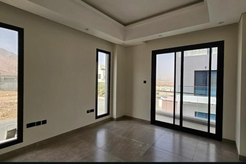 Villa de 4 chambres à Bawshar, Oman No. 105034 8