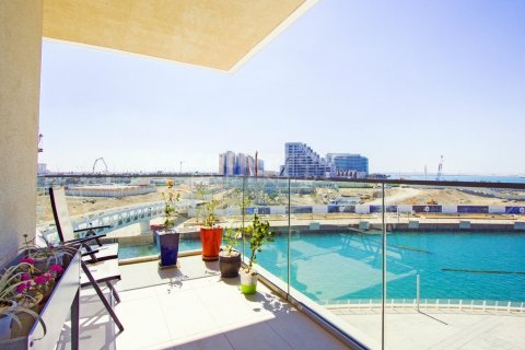 4 bedrooms Apartment in Al Raha Beach, UAE No. 81909 1