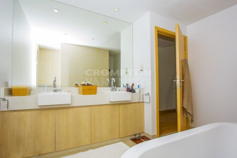 4 bedrooms Apartment in Al Raha Beach, UAE No. 81909 3