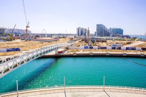 4 bedrooms Apartment in Al Raha Beach, UAE No. 81909 2