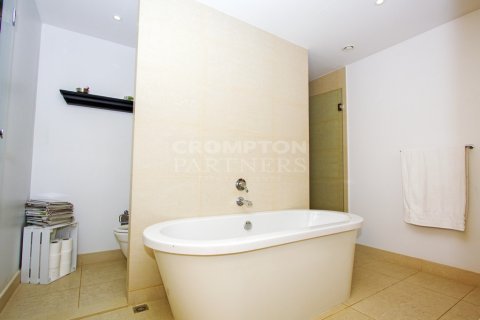 4 bedrooms Apartment in Al Raha Beach, UAE No. 81909 4
