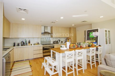 4 bedrooms Apartment in Al Raha Beach, UAE No. 81909 5
