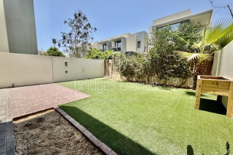 Villa de 3 dormitorios en Dubai Hills Estate, UAE No. 103611 2