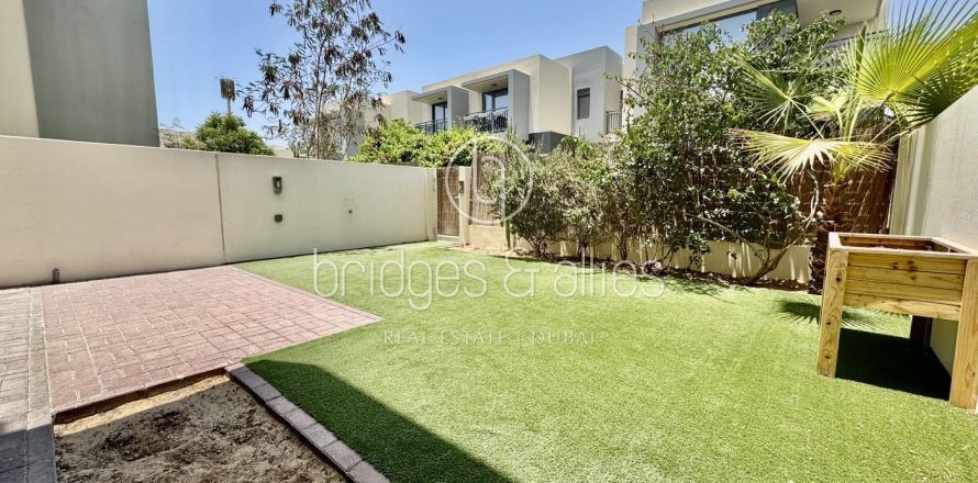 Villa de 3 dormitorios en Dubai Hills Estate, UAE No. 103611