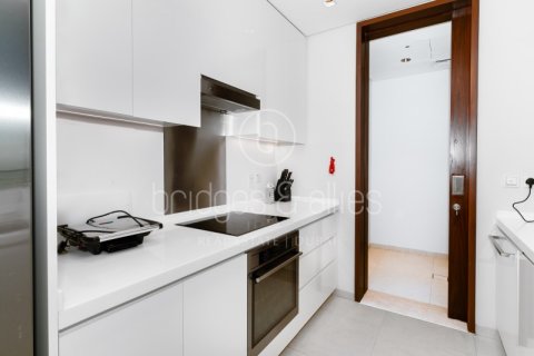 Apartment de 2 dormitorios en The Hills, UAE No. 103623 9