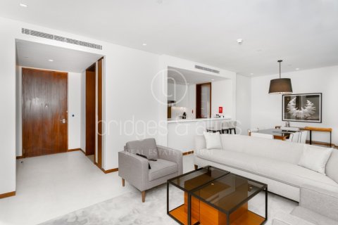 Apartment de 2 dormitorios en The Hills, UAE No. 103623 4