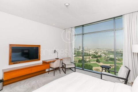 Apartment de 2 dormitorios en The Hills, UAE No. 103623 15