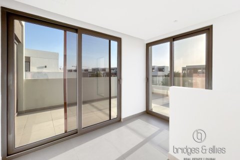 Villa de 4 dormitorios en Dubai, UAE No. 103621 19