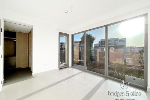 Villa de 4 dormitorios en Dubai, UAE No. 103621 9